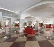 Lobby 5 Hotel ILUNION Les Corts Spa