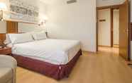 Kamar Tidur 4 Hotel ILUNION Les Corts Spa