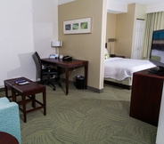 Bedroom 5 SpringHill Suites by Marriott Florence