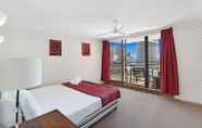 Bedroom 3 Broadbeach Travel Inn Apartments