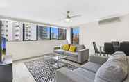 Common Space 6 Broadbeach Travel Inn Apartments