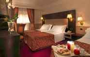 Bedroom 6 Pinewood Hotel Rome