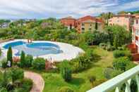 Swimming Pool Pierre & Vacances Premium Les Calanques des Issambres