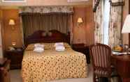 Kamar Tidur 5 Marygreen Manor Hotel