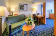 Common Space 4 Fairfield Inn and Suites by Marriott Laredo