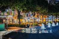 Swimming Pool Macau Hotel S