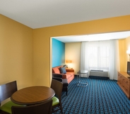 Bilik Tidur 5 Fairfield Inn & Suites Rancho Cordova