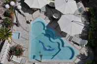 Swimming Pool Hotel Esedra