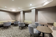 บาร์ คาเฟ่ และเลานจ์ SpringHill Suites by Marriott Cleveland/Solon