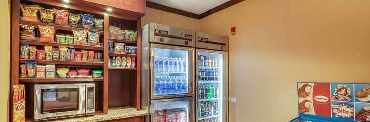 Sảnh chờ Fairfield Inn & Suites by Marriott Jacksonville Beach