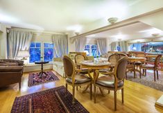 餐厅 6 Minerva Premier Hotel