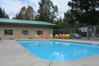 Swimming Pool Clearwater Valley Resort and KOA Campground