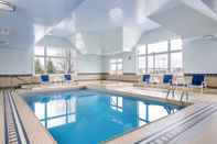 Swimming Pool Four Points by Sheraton Barrie