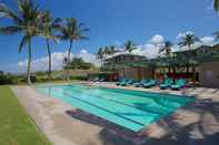 Swimming Pool Kumulani at Mauna Kea