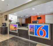 Lobi 5 Motel 6 Carlsbad, CA Beach