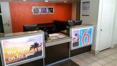 Sảnh chờ 4 Motel 6 Palm Springs, CA - Downtown