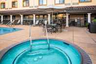 Swimming Pool Courtyard by Marriott Houston West University