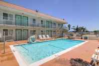 Swimming Pool Motel 6 Sepulveda, CA - Los Angeles - Van Nuys - North Hills