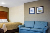 Kamar Tidur Comfort Inn Guilford near I-95