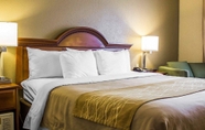 Kamar Tidur 3 Comfort Inn Guilford near I-95