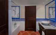 Toilet Kamar 4 Marriott's Playa Andaluza