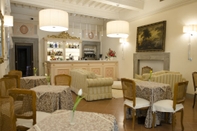 Bar, Cafe and Lounge Hotel San Michele