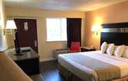 Bedroom 4 Atlantic Motor Inn