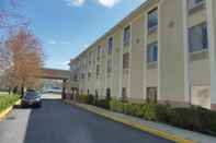 Exterior Red Roof Inn & Suites Galloway