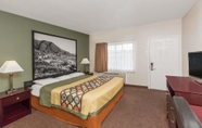 Bedroom 3 Super 8 by Wyndham Monterey