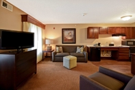 Common Space GrandStay Hotel & Suites