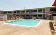 Swimming Pool 3 Motel 6 Chico, CA