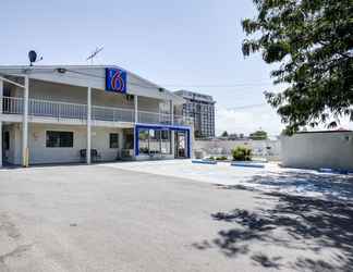 Exterior 2 Motel 6 Salt Lake City, UT - Downtown