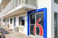 Exterior Motel 6 Redding, CA - Central