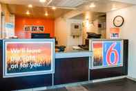 Lobby Motel 6 Lenexa, KS - Kansas City Southwest