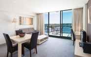 Bedroom 3 Oaks Adelaide Horizons Suites