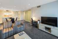 Common Space Oaks Adelaide Horizons Suites