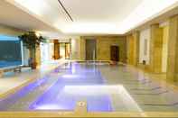 Swimming Pool Cosmo Hotel Torri