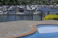 Swimming Pool Picton Beachcomber Inn