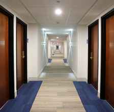 Sảnh chờ 4 Holiday Inn Express & Suites Newport News, an IHG Hotel