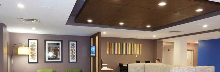 Lobi Holiday Inn Express & Suites Newport News, an IHG Hotel