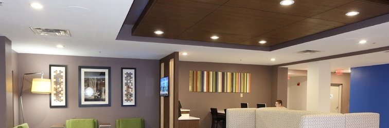 Lobby Holiday Inn Express & Suites Newport News, an IHG Hotel