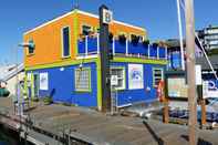 Pusat Kecergasan A Float Home B&B in Fisherman’s Wharf