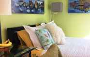 Bilik Tidur 6 A Float Home B&B in Fisherman’s Wharf