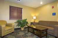 Lobi Cobblestone Inn & Suites - Corry