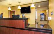 Lobi 6 Cobblestone Inn & Suites - Corry