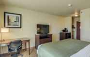 Bedroom 4 Cobblestone Inn & Suites - Eaton