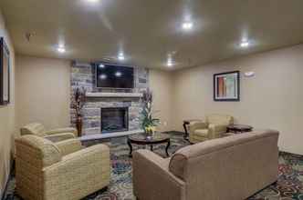 Lobi 4 Cobblestone Inn & Suites - Kersey