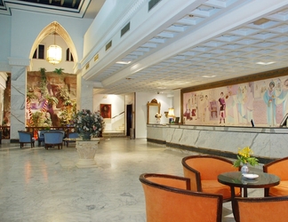 Lobby 2 Hotel Byzance