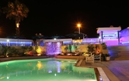 Swimming Pool 7 Hotel Byzance