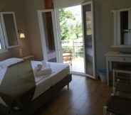 Bilik Tidur 3 Rastoni Guest House Skopelos